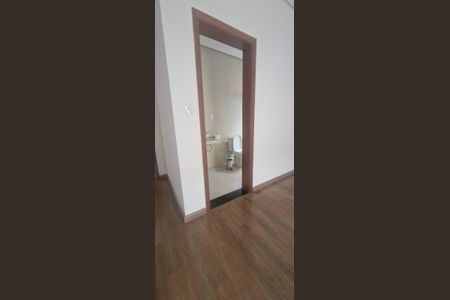 Casa de condomínio para alugar com 300m², 3 quartos e 4 vagasQuarto