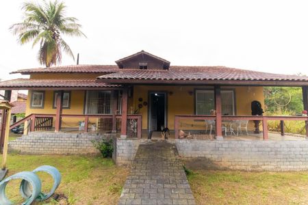 Casa para alugar com 800m², 3 quartos e 4 vagas Casa para alugar com 800m², 3 quartos e 4 vagasÁrea Externa