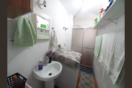 Banheiro de apartamento para alugar com 1 quarto, 52m² em Centro, São Vicente