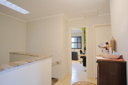 Casa à venda com 220m², 3 quartos e 2 vagasHall dos quartos