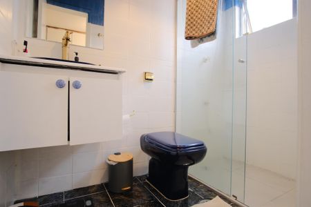 Casa à venda com 220m², 3 quartos e 2 vagasBanheiro da Suíte