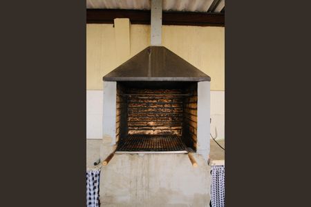 Casa à venda com 220m², 3 quartos e 2 vagasÁrea gourmet e de serviço