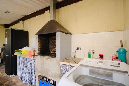 Casa à venda com 220m², 3 quartos e 2 vagasÁrea gourmet e de serviço