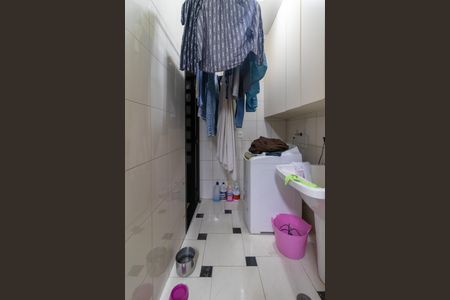 Casa à venda com 185m², 3 quartos e 2 vagas Casa à venda com 185m², 3 quartos e 2 vagasÁrea de Serviço