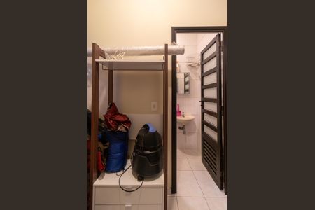 Casa à venda com 185m², 3 quartos e 2 vagas Casa à venda com 185m², 3 quartos e 2 vagasÁrea de Serviço