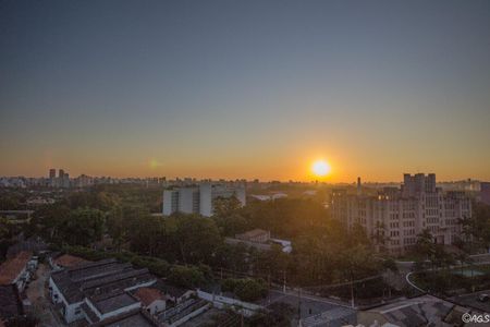 Apartamento à venda com 68m², 2 quartos e 2 vagasVista