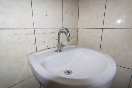 Casa para alugar com 70m², 2 quartos e sem vaga Casa para alugar com 70m², 2 quartos e sem vagaBanheiro 1