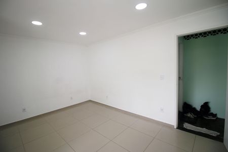 Sala/Quarto de kitnet/studio para alugar com 1 quarto, 48m² em Penha Circular, Rio de Janeiro