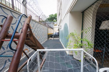 Apartamento para alugar com 105m², 4 quartos e 2 vagasPlayground