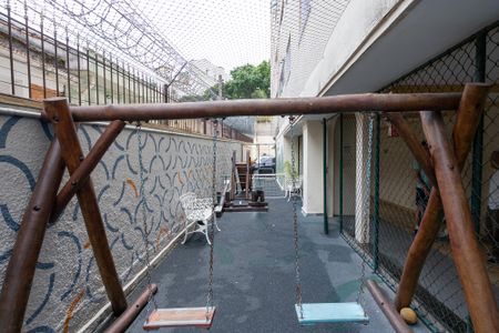 Apartamento para alugar com 105m², 4 quartos e 2 vagasPlayground