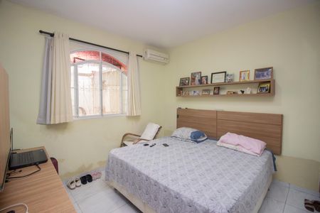 Casa à venda com 252m², 3 quartos e 4 vagasQuarto Suíte