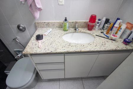 Casa à venda com 252m², 3 quartos e 4 vagasBanheiro Social