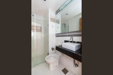 Banheiro de apartamento para alugar com 1 quarto, 47m² em Petrópolis, Porto Alegre