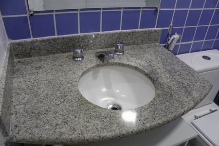 Apartamento à venda com 86m², 3 quartos e 1 vagaBanheiro da Suíte 2