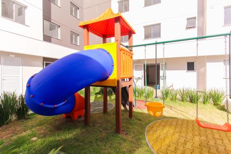 Apartamento à venda com 35m², 2 quartos e sem vagaÁrea comum - Playground