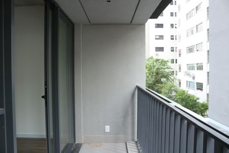 Studio para alugar com 29m², 1 quarto e sem vagaVaranda