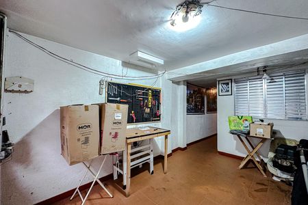 Casa à venda com 180m², 3 quartos e 1 vaga Casa à venda com 180m², 3 quartos e 1 vagaGaragem