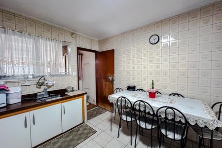 Casa à venda com 180m², 3 quartos e 1 vaga Casa à venda com 180m², 3 quartos e 1 vagaCozinha