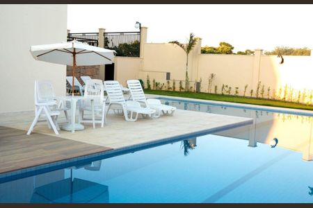 Apartamento à venda com 60m², 2 quartos e 1 vaga Apartamento à venda com 60m², 2 quartos e 1 vagaÁrea comum - Piscina