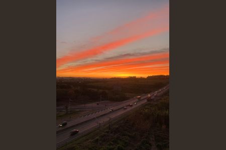 Apartamento à venda com 60m², 2 quartos e 1 vaga Apartamento à venda com 60m², 2 quartos e 1 vagaVista da Sacada