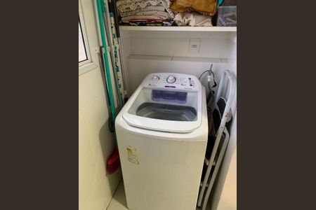 Apartamento à venda com 60m², 2 quartos e 1 vaga Apartamento à venda com 60m², 2 quartos e 1 vagaLavanderia