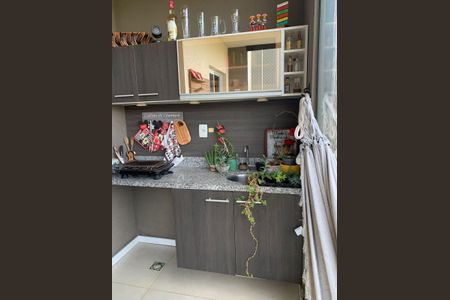 Apartamento à venda com 60m², 2 quartos e 1 vaga Apartamento à venda com 60m², 2 quartos e 1 vagaSacada