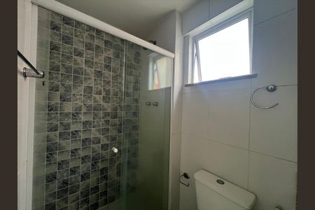Apartamento à venda com 96m², 3 quartos e 2 vagasBanheiro da suíte
