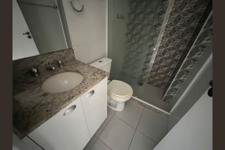 Apartamento à venda com 96m², 3 quartos e 2 vagasBanheiro social