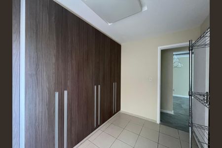 Apartamento à venda com 96m², 3 quartos e 2 vagasQuarto 2