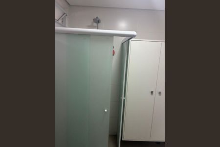 Apartamento à venda com 161m², 3 quartos e 1 vaga Apartamento à venda com 161m², 3 quartos e 1 vagaBanheiro 1