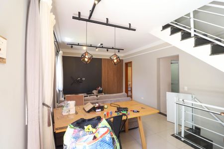 Casa de condomínio à venda com 120m², 3 quartos e 2 vagas