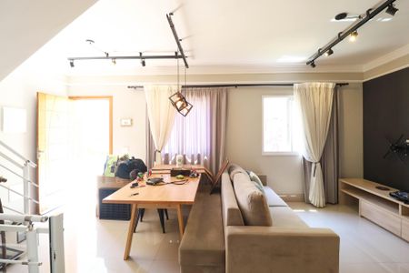 Casa de condomínio à venda com 120m², 3 quartos e 2 vagas