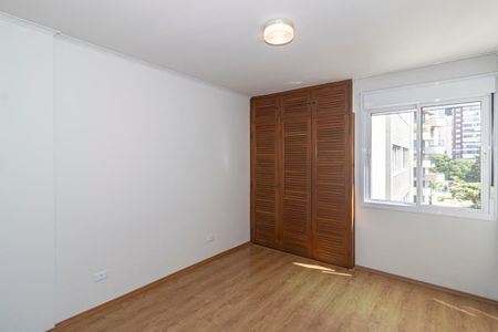 Quarto  de apartamento para alugar com 2 quartos, 80m² em Moema, São Paulo