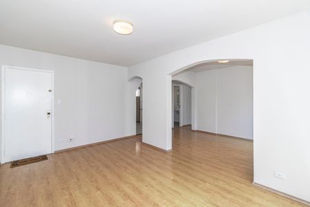 Sala de apartamento para alugar com 2 quartos, 80m² em Moema, São Paulo