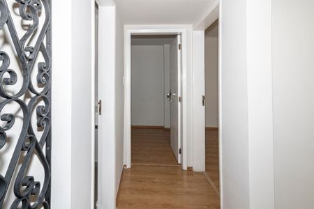 Corredor de apartamento para alugar com 2 quartos, 80m² em Moema, São Paulo