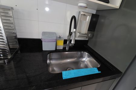 Apartamento à venda com 50m², 2 quartos e 1 vagaCozinha - Pia