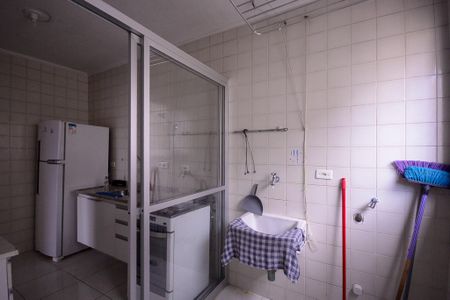 Apartamento à venda com 58m², 3 quartos e 1 vagaÁrea de Serviço 