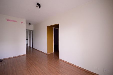 Sala  de apartamento à venda com 3 quartos, 58m² em Vila da Saúde, São Paulo