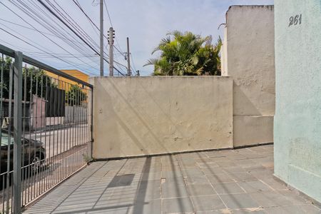 Casa à venda com 90m², 2 quartos e 2 vagas Casa à venda com 90m², 2 quartos e 2 vagasÁrea externa