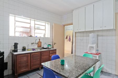 Casa à venda com 90m², 2 quartos e 2 vagas Casa à venda com 90m², 2 quartos e 2 vagasCozinha