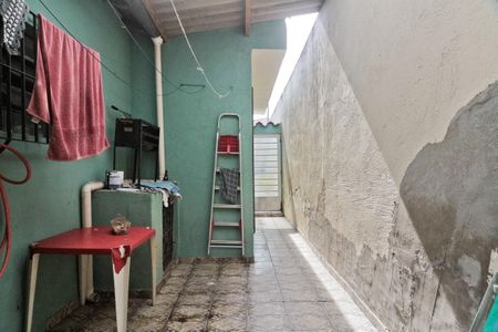 Casa à venda com 90m², 2 quartos e 2 vagas Casa à venda com 90m², 2 quartos e 2 vagasÁrea externa