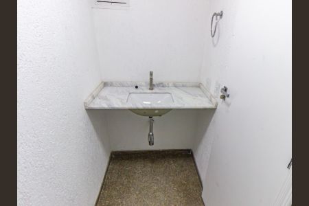 Apartamento para alugar com 260m², 4 quartos e 4 vagas Apartamento para alugar com 260m², 4 quartos e 4 vagasLavabo