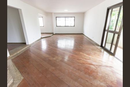 Apartamento para alugar com 260m², 4 quartos e 4 vagas Apartamento para alugar com 260m², 4 quartos e 4 vagasSala