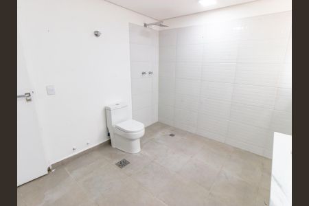 Apartamento para alugar com 260m², 4 quartos e 4 vagas Apartamento para alugar com 260m², 4 quartos e 4 vagasBanheiro da Suíte 1