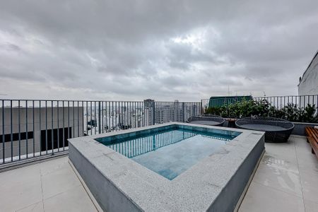 Studio à venda com 50m², 1 quarto e sem vagaÁrea comum - Piscina