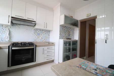 Apartamento para alugar com 96m², 3 quartos e 2 vagasCozinha 