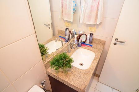 Apartamento à venda com 142m², 3 quartos e 2 vagasBanheiro Suíte 2