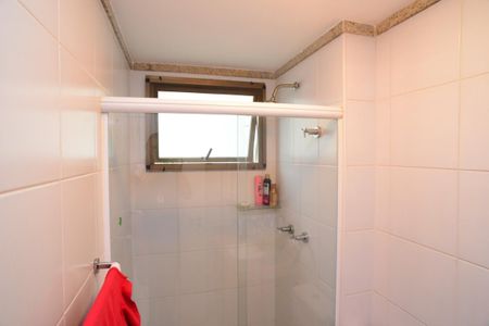 Apartamento à venda com 142m², 3 quartos e 2 vagasBanheiro Suíte 2