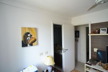 Apartamento à venda com 142m², 3 quartos e 2 vagasSuíte 1