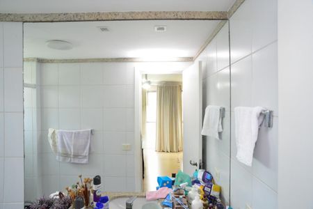 Apartamento à venda com 142m², 3 quartos e 2 vagasBanheiro Suíte Principal